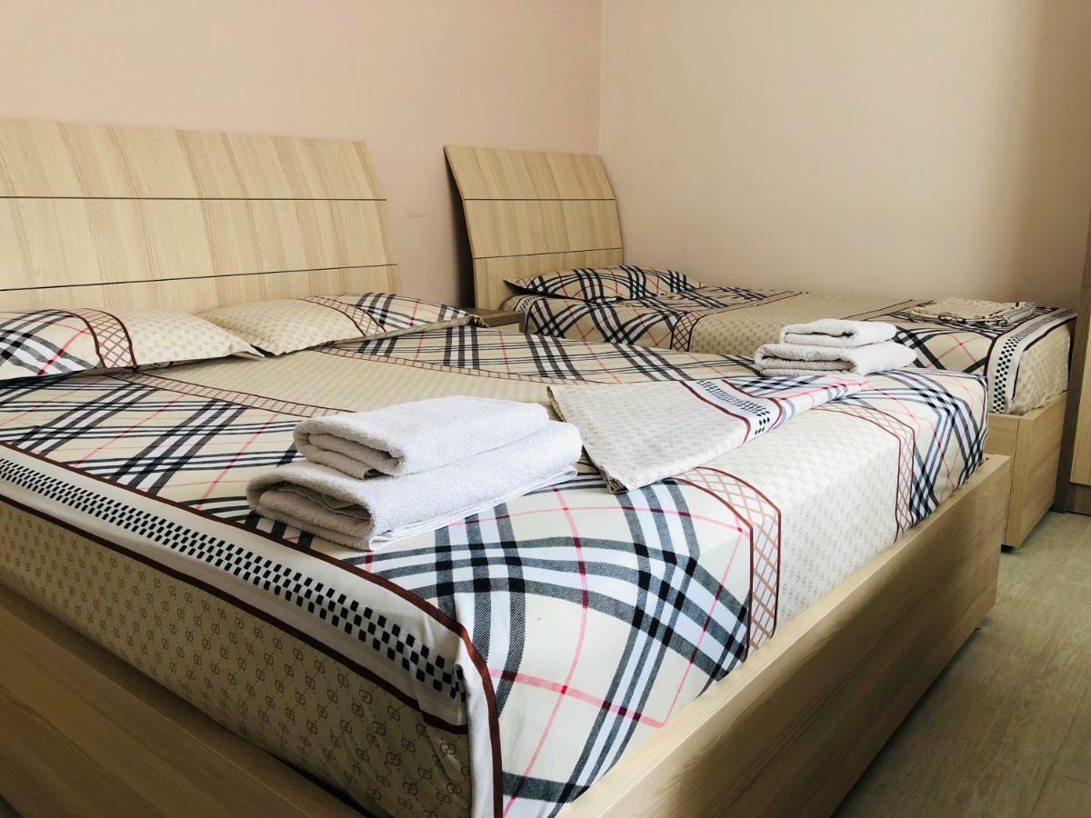 City Rooms And Studio Apartments Tirana Exterior foto